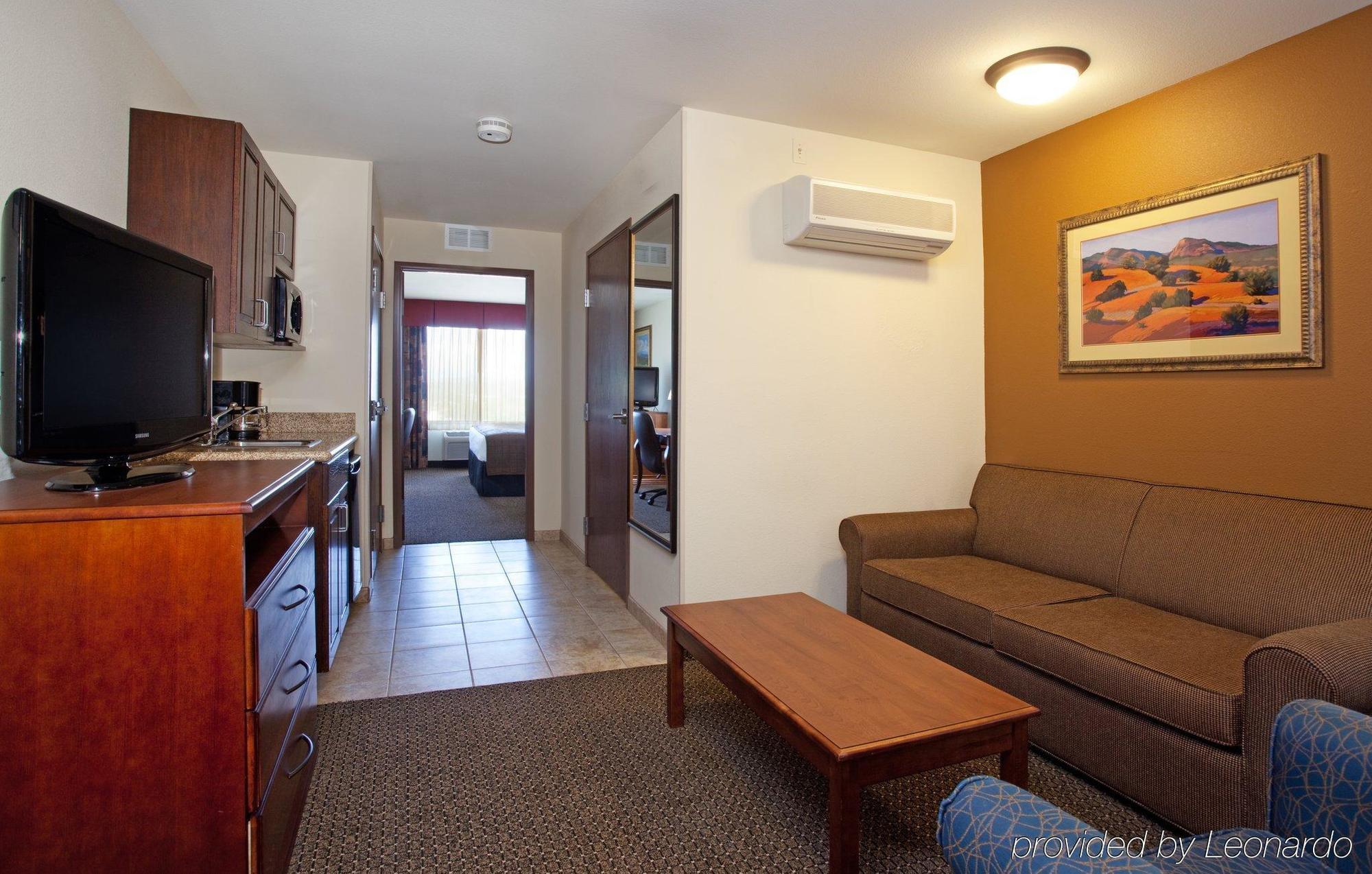 Holiday Inn Express & Suites Trinidad By Ihg 部屋 写真